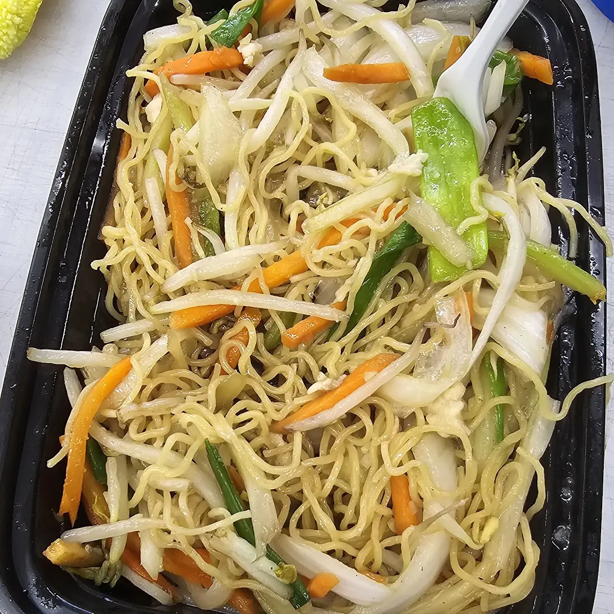 Chicken Lo Mein