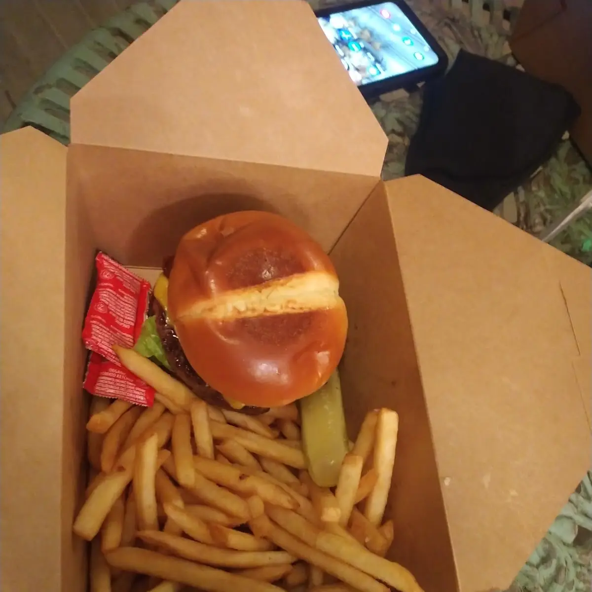 Cheese Burger Deluxe