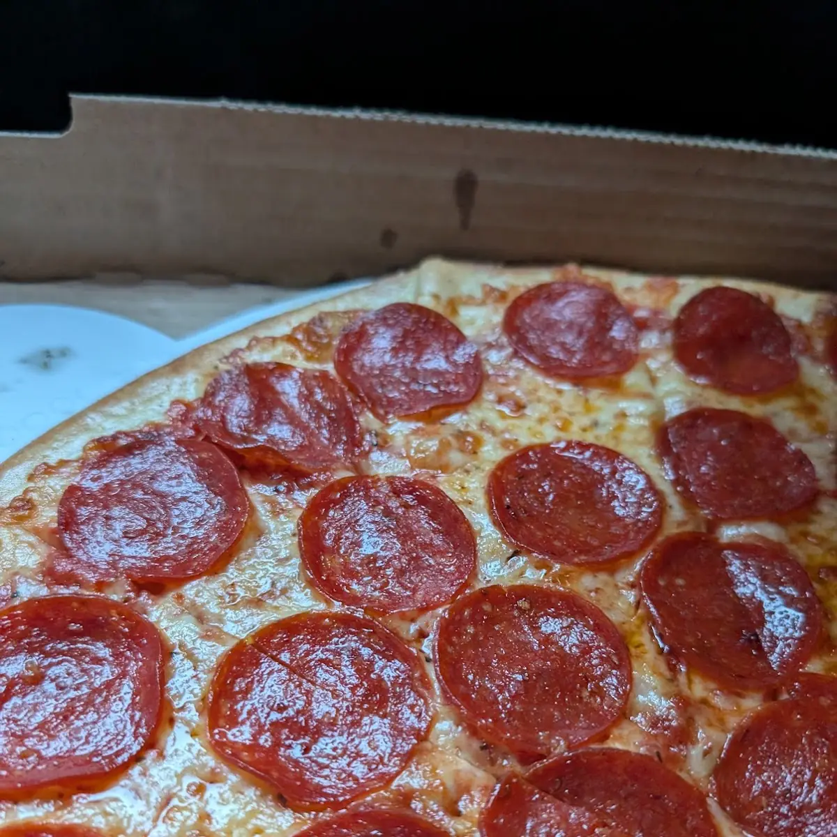 Medium Pepperoni Pizza with Easy Sauce