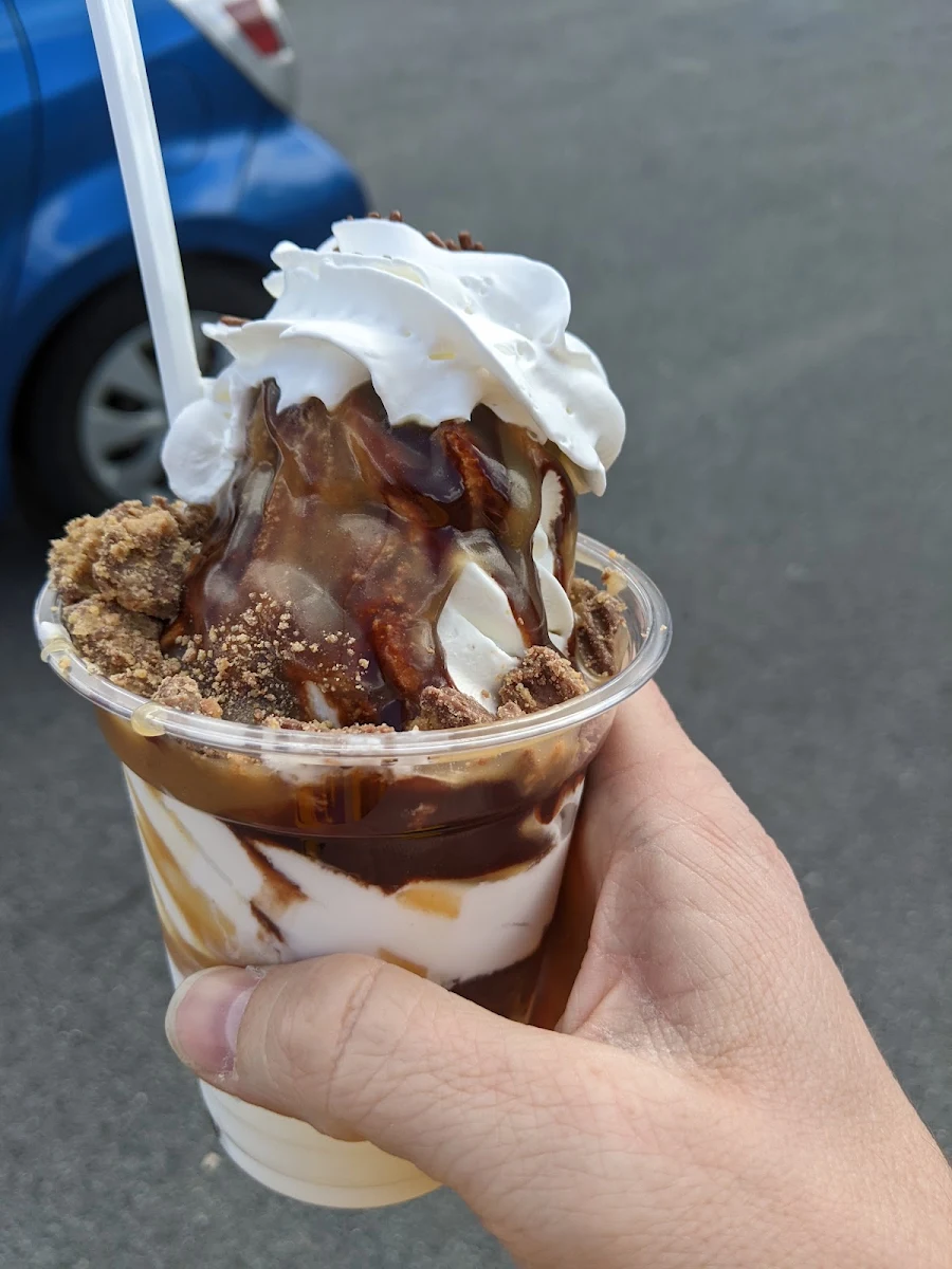 Peanut Butter Meltaway Parfait
