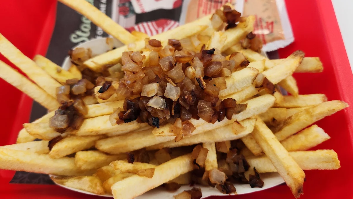 Fries with Grilled Onions
