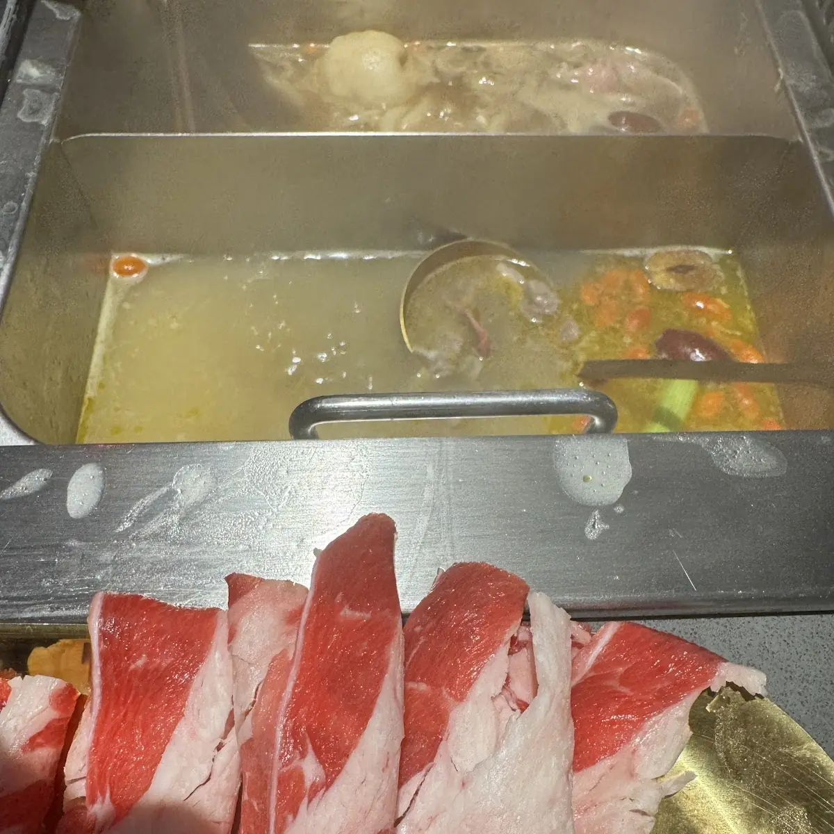 Hot Pot w Chicken Broth