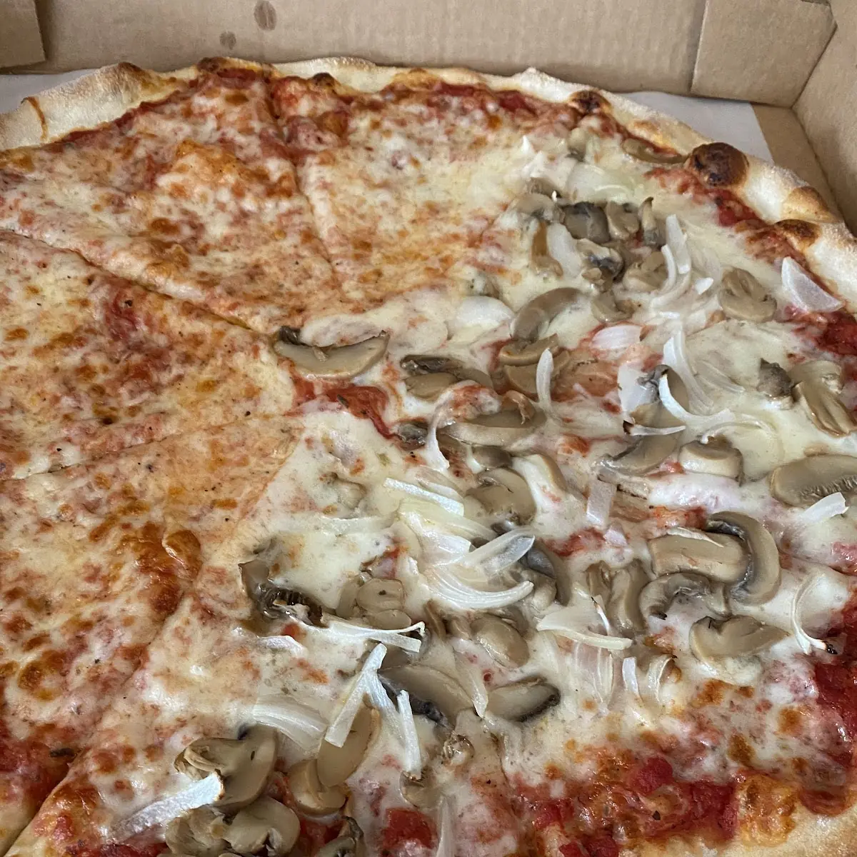 Classic Cheese Pizza Lunch