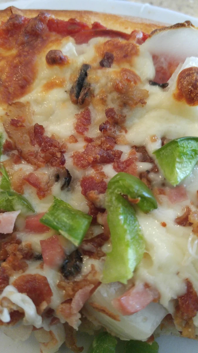 Deluxe Pizza