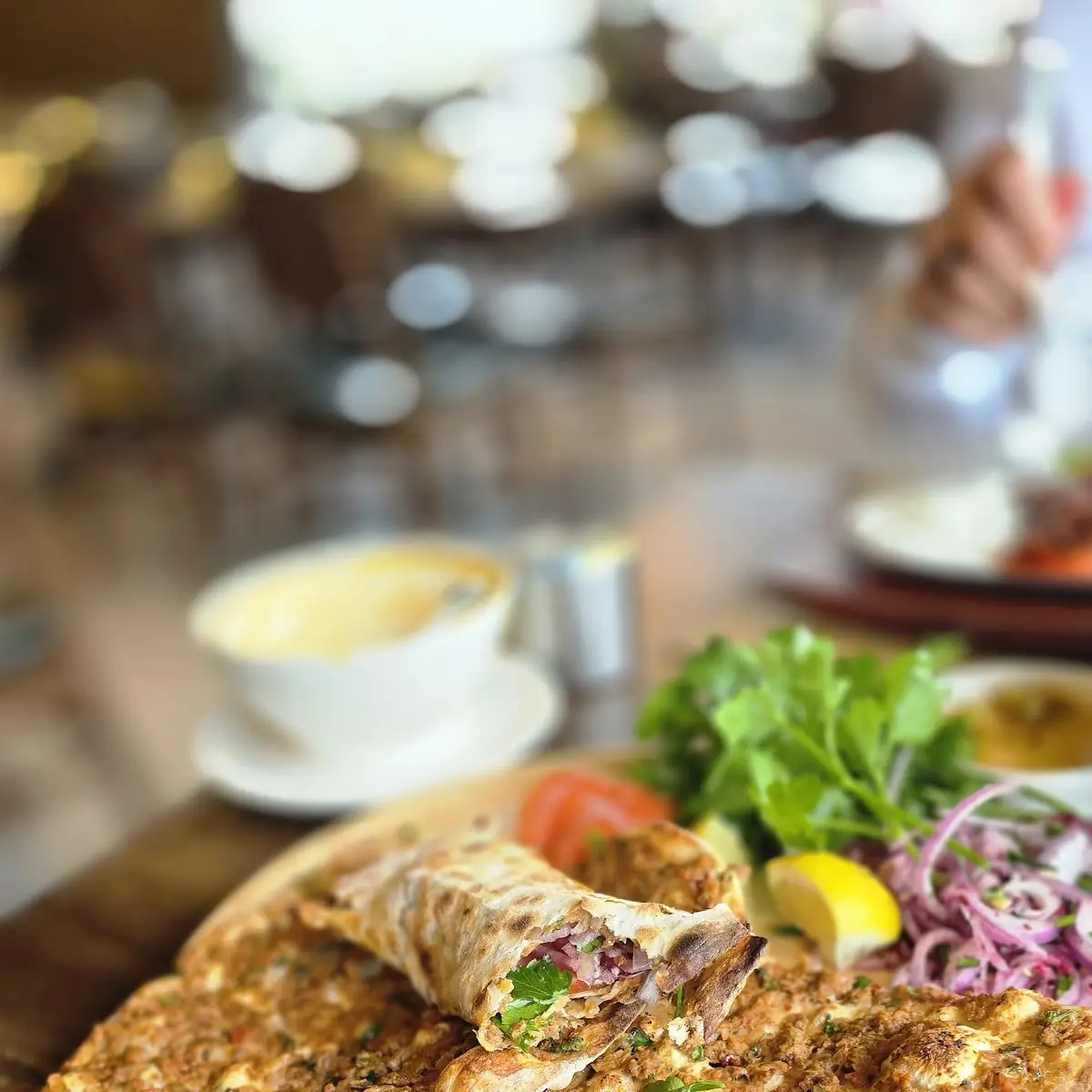 Small Meat Pie Findik Lahmacun