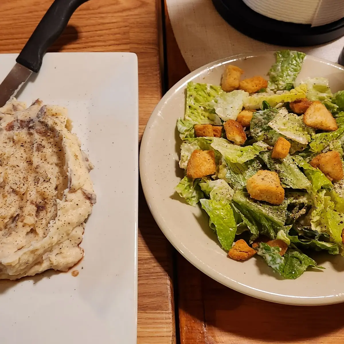 Steak Tips with Mashed & a Side Salad
