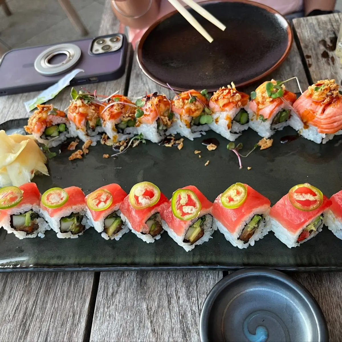 Chili Salmon Roll
