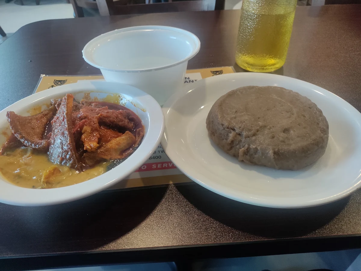 Amala with Gbegiri