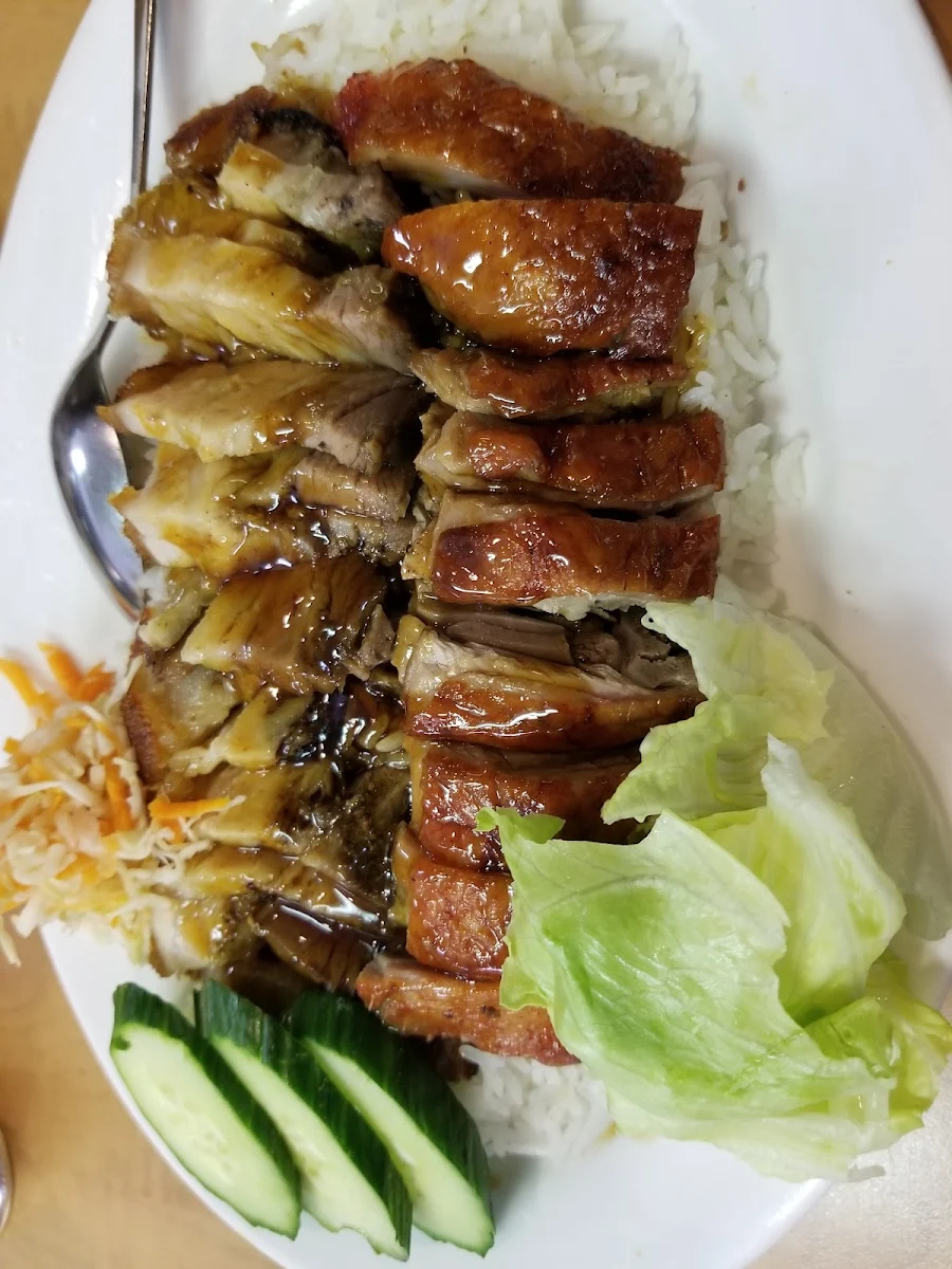 Riz Au Canard Laqué Et Char Sew