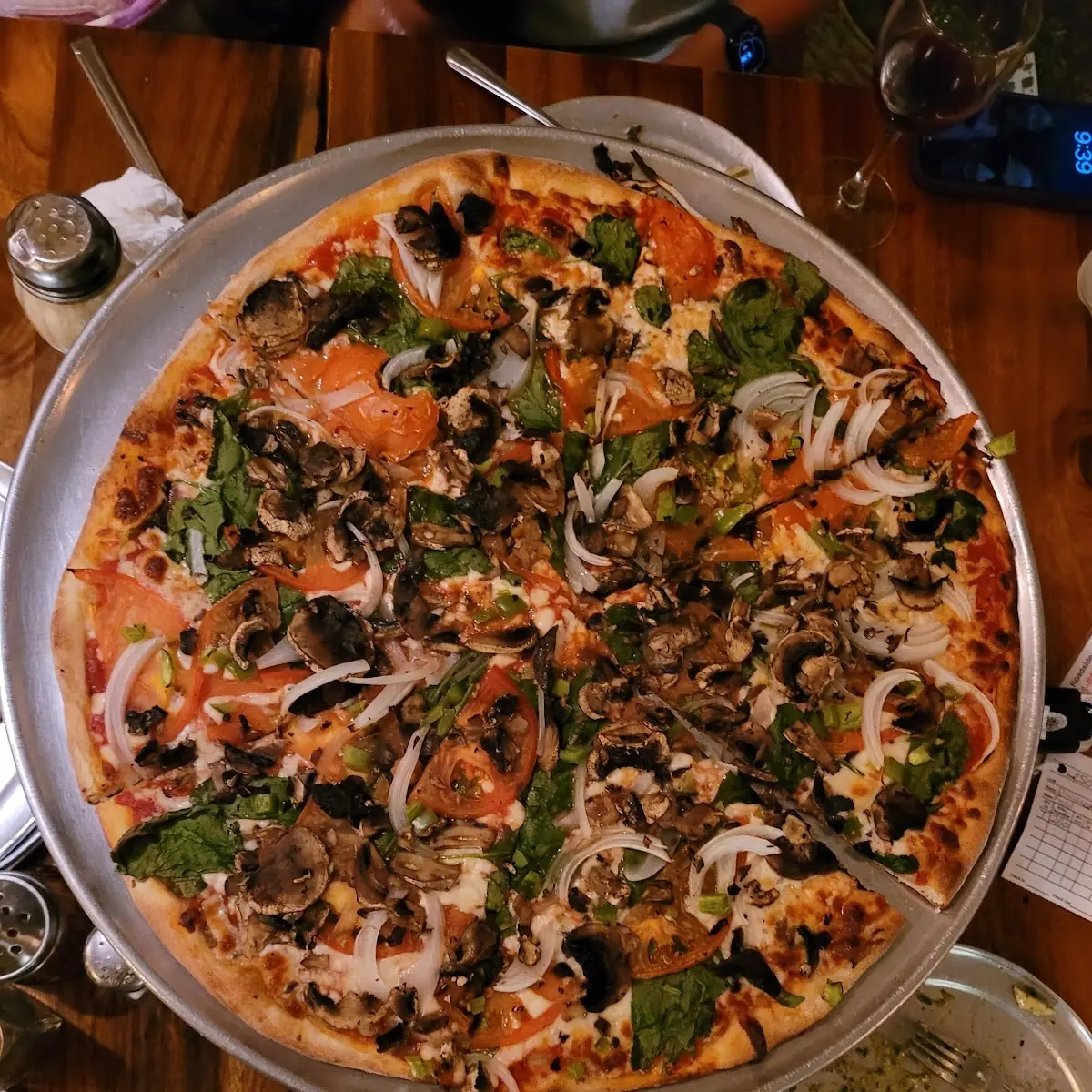 Veggie Pizza with Spinach Toppings