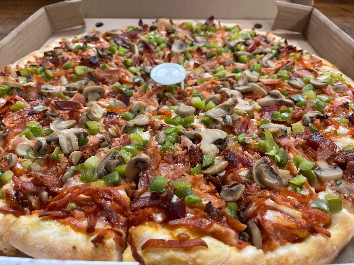 Meat Eater Pizza, Armando's Pizza - Belle River