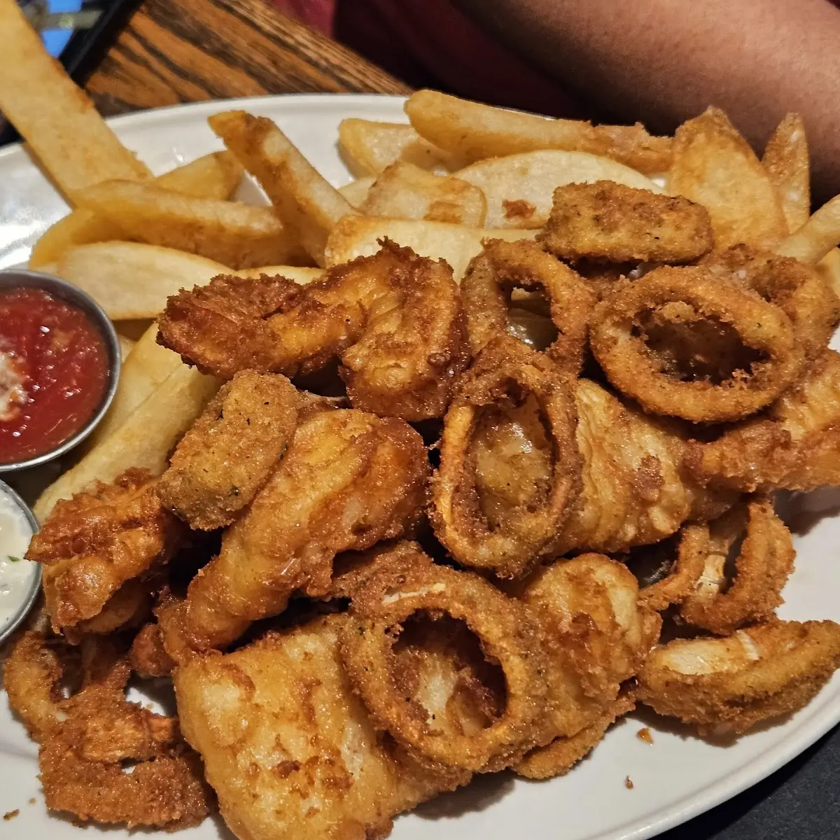 Deep Fried Calamari & Chips