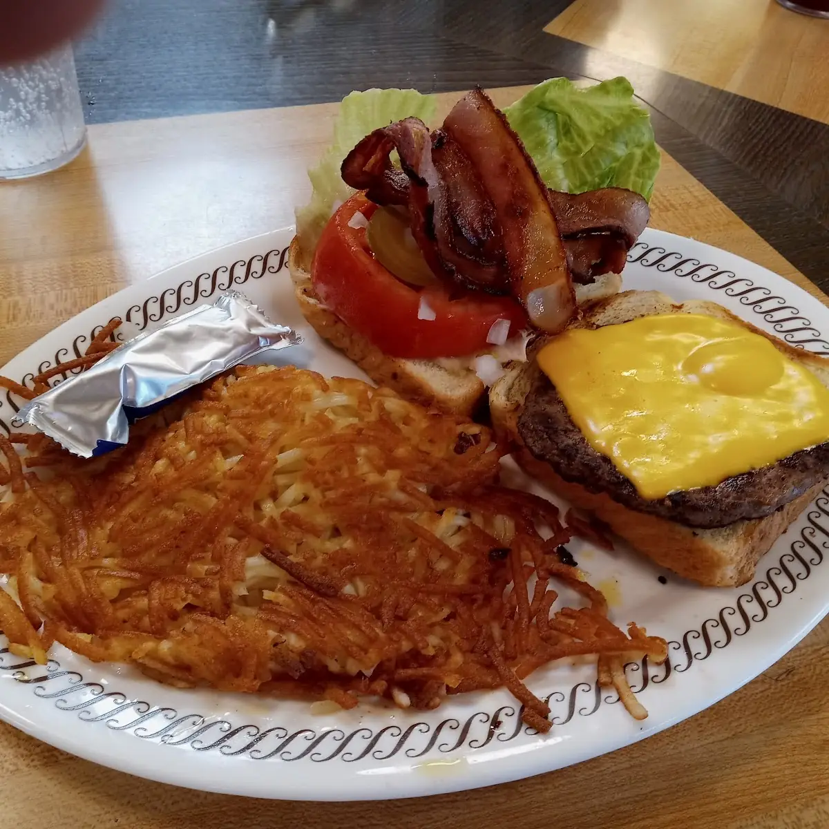 Cheeseburger with Hash Browns