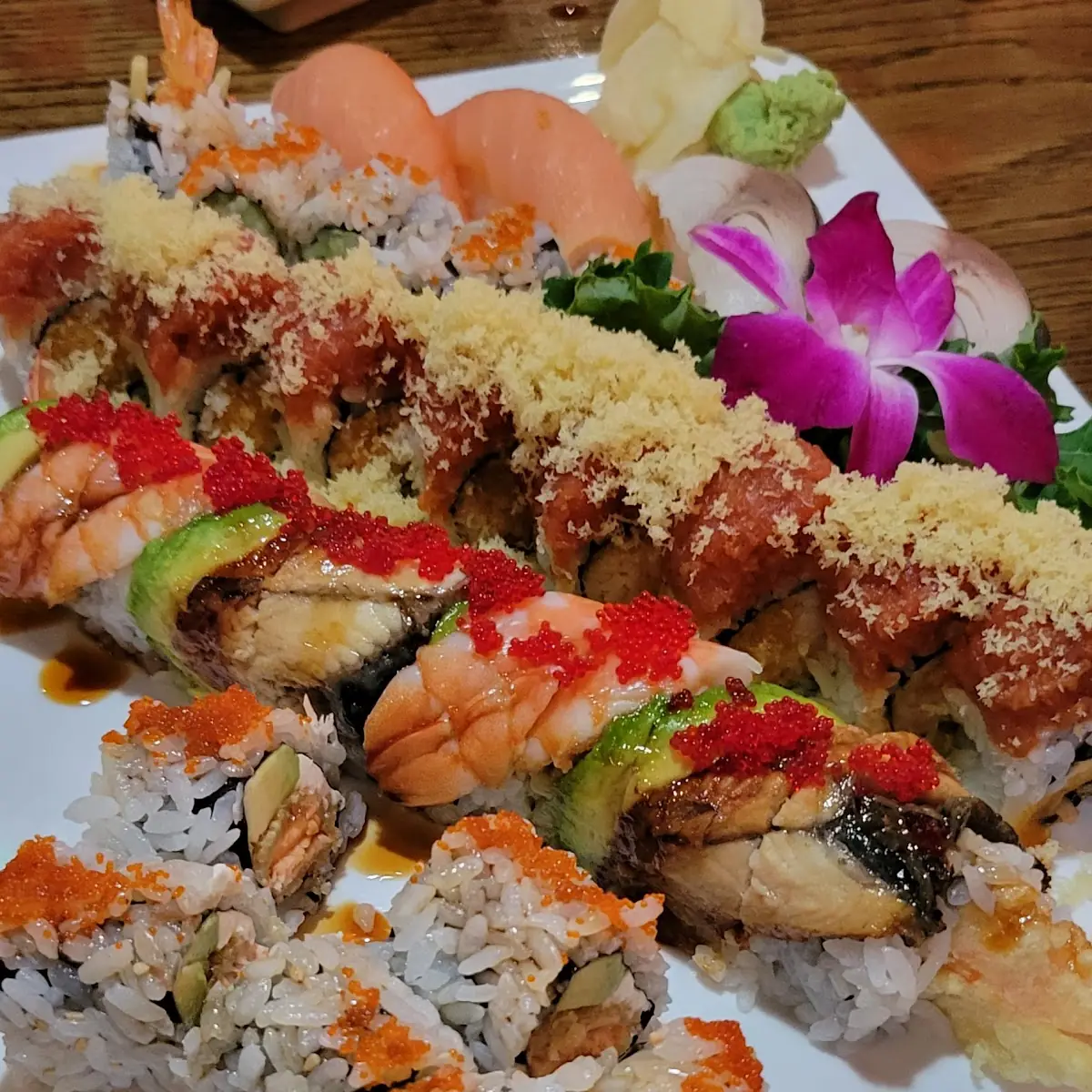 Rainbow Roll Hawaiian Roll Black Dragon Roll
