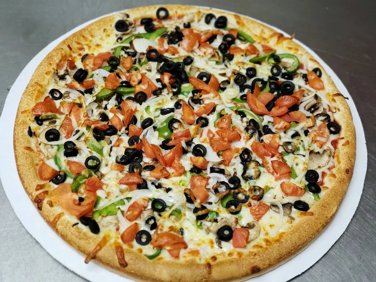 Greek Vegetarian Pizza