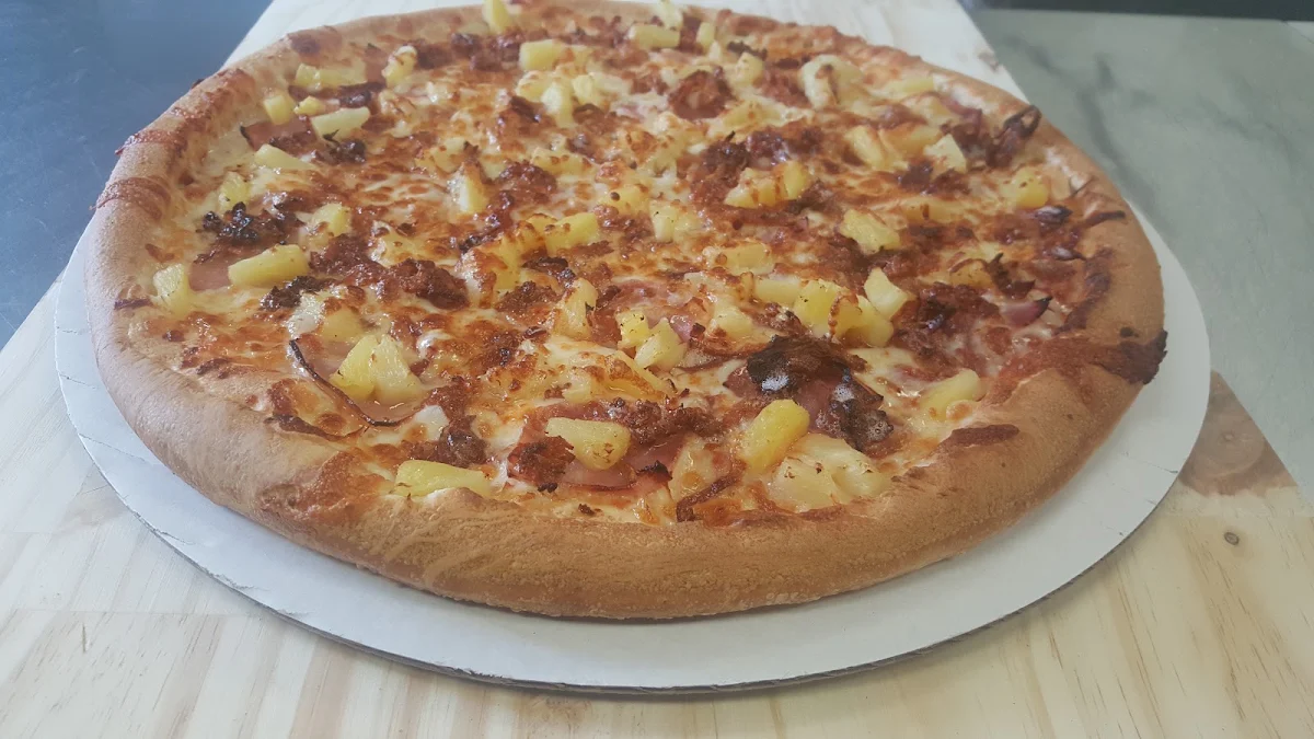 Hawaiian Pizza