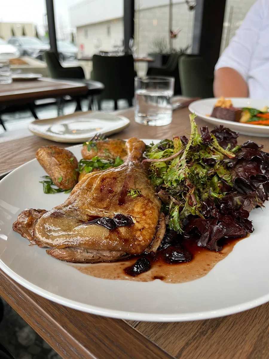Duck Confit, Restaurant Sekoya