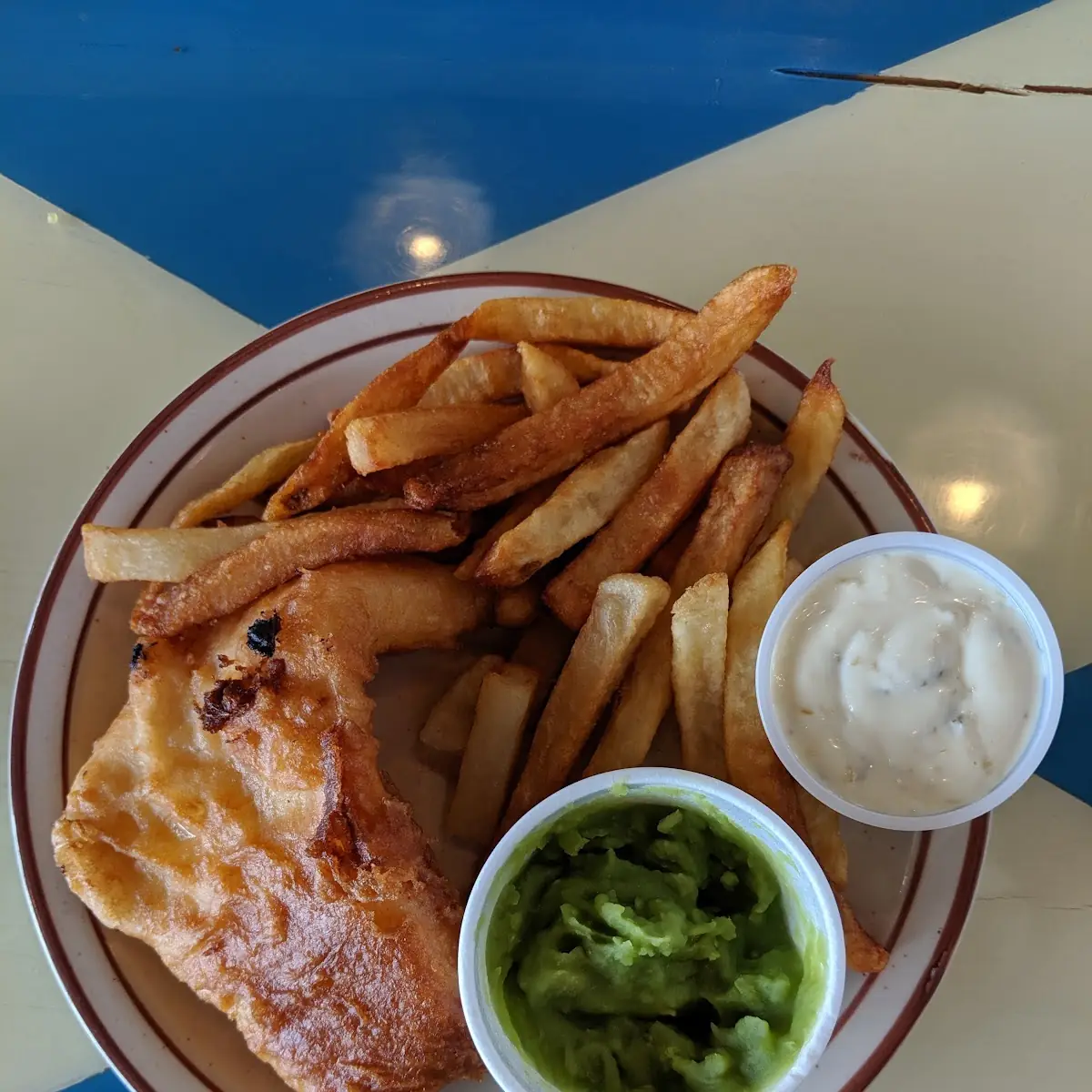 Fish & Chips w Mushy Peas