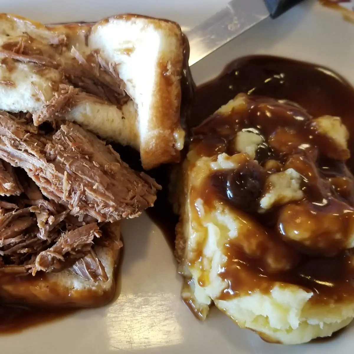 Hot Roast Beef Sandwich Platter