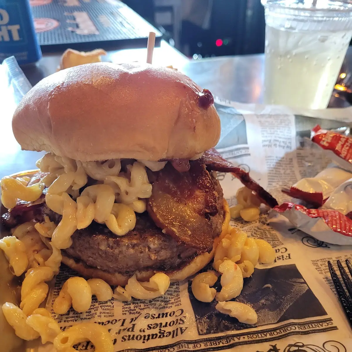 Mac N Cheese Burger