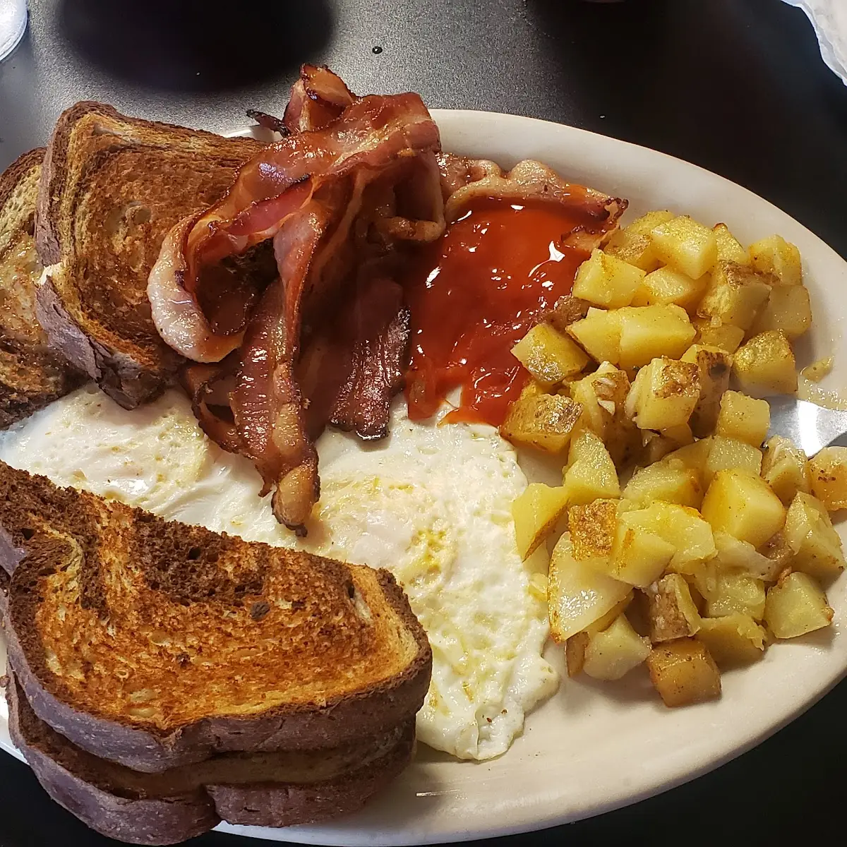 Corned Beef Hash & Toast