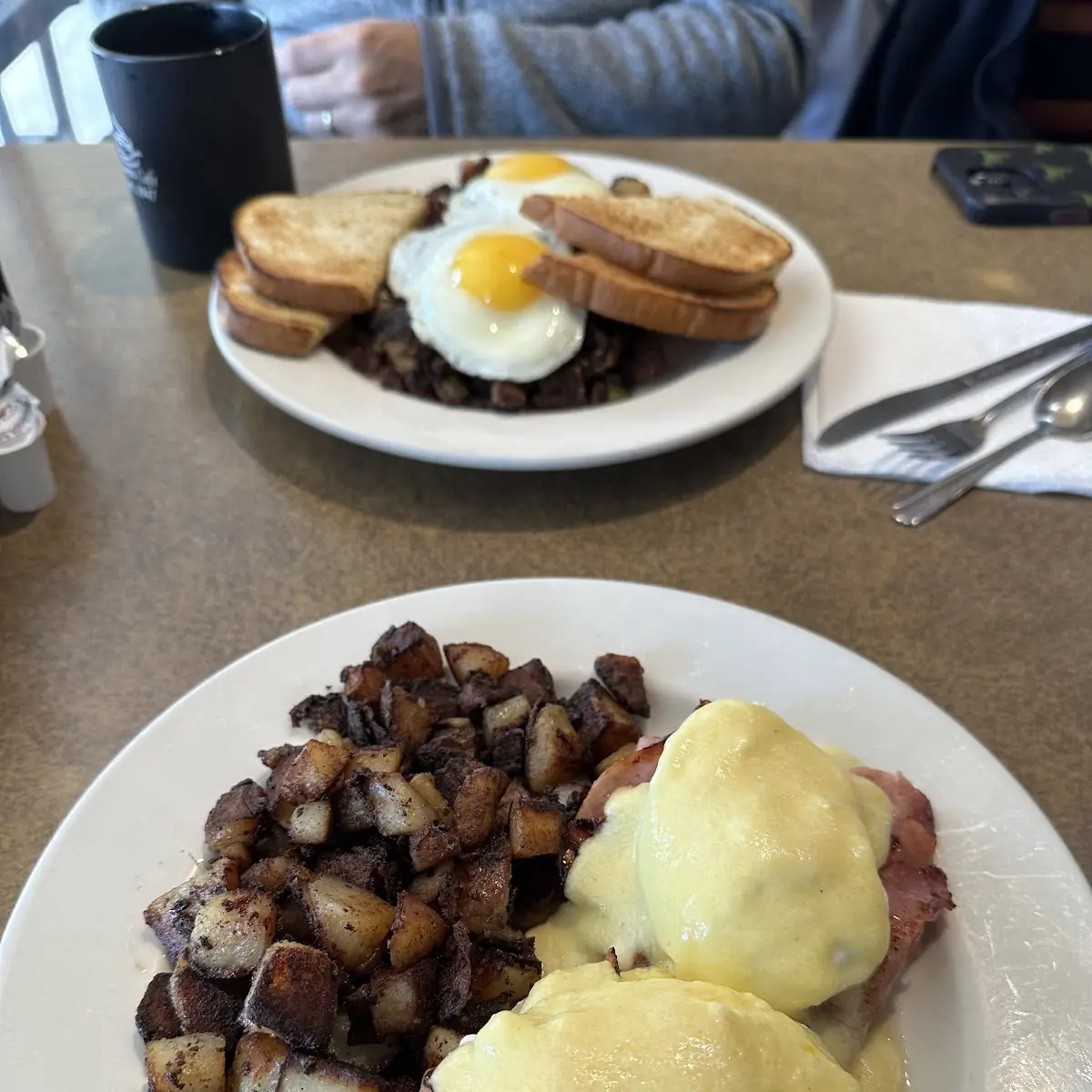 Eggs Benedict Half Order with Homefries