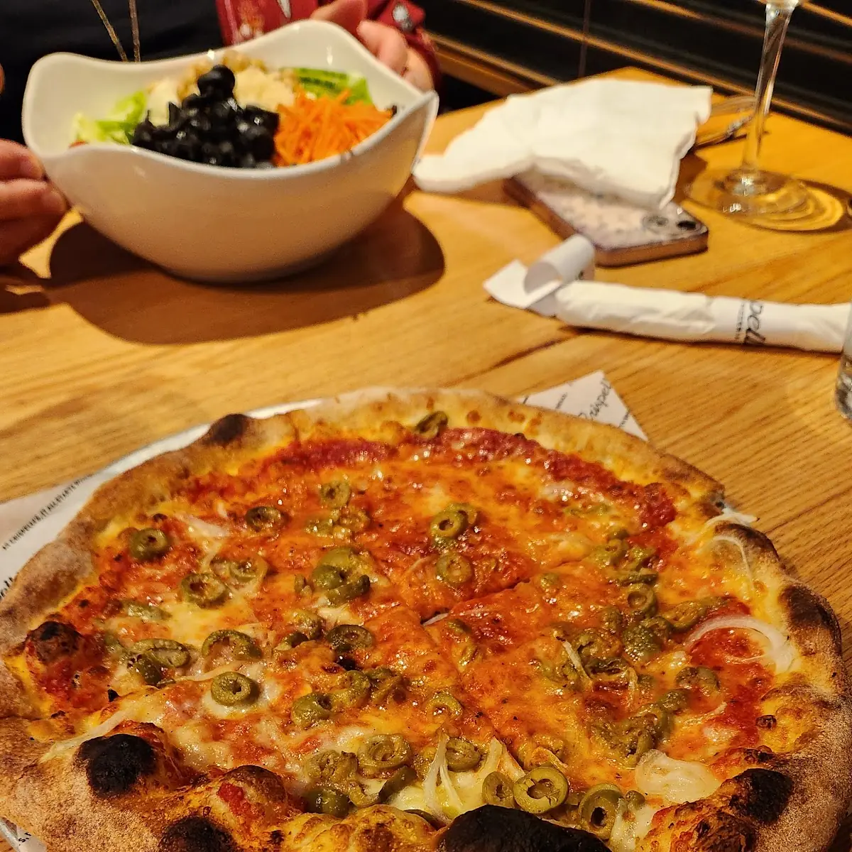 Thin Crust Pizza