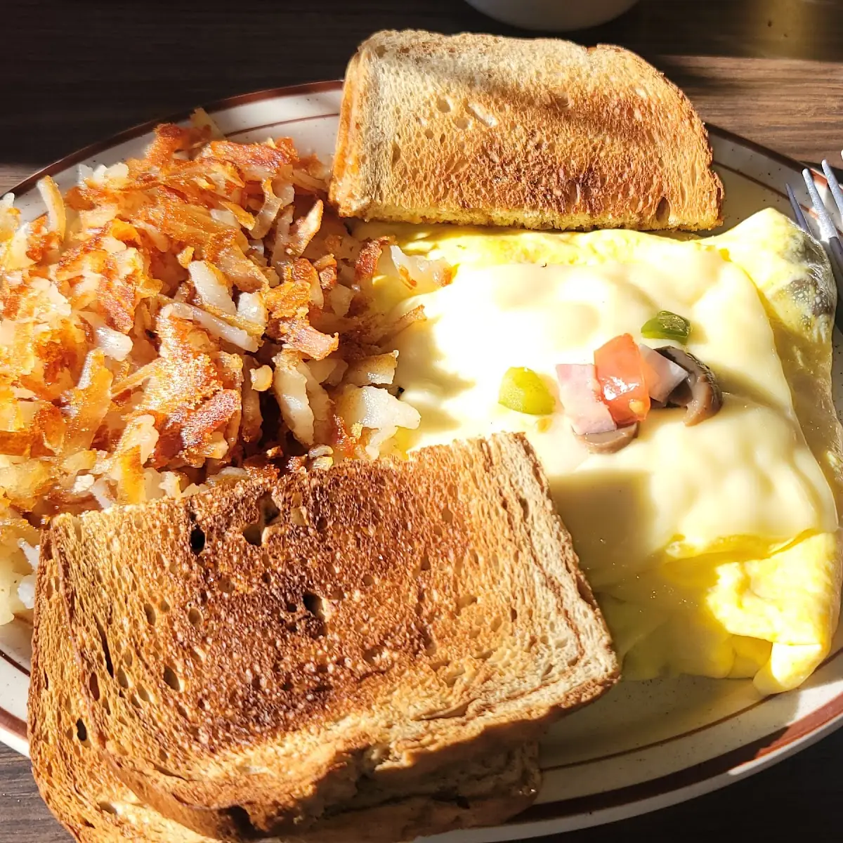 Everything Omelet w Mozzarella Cheese