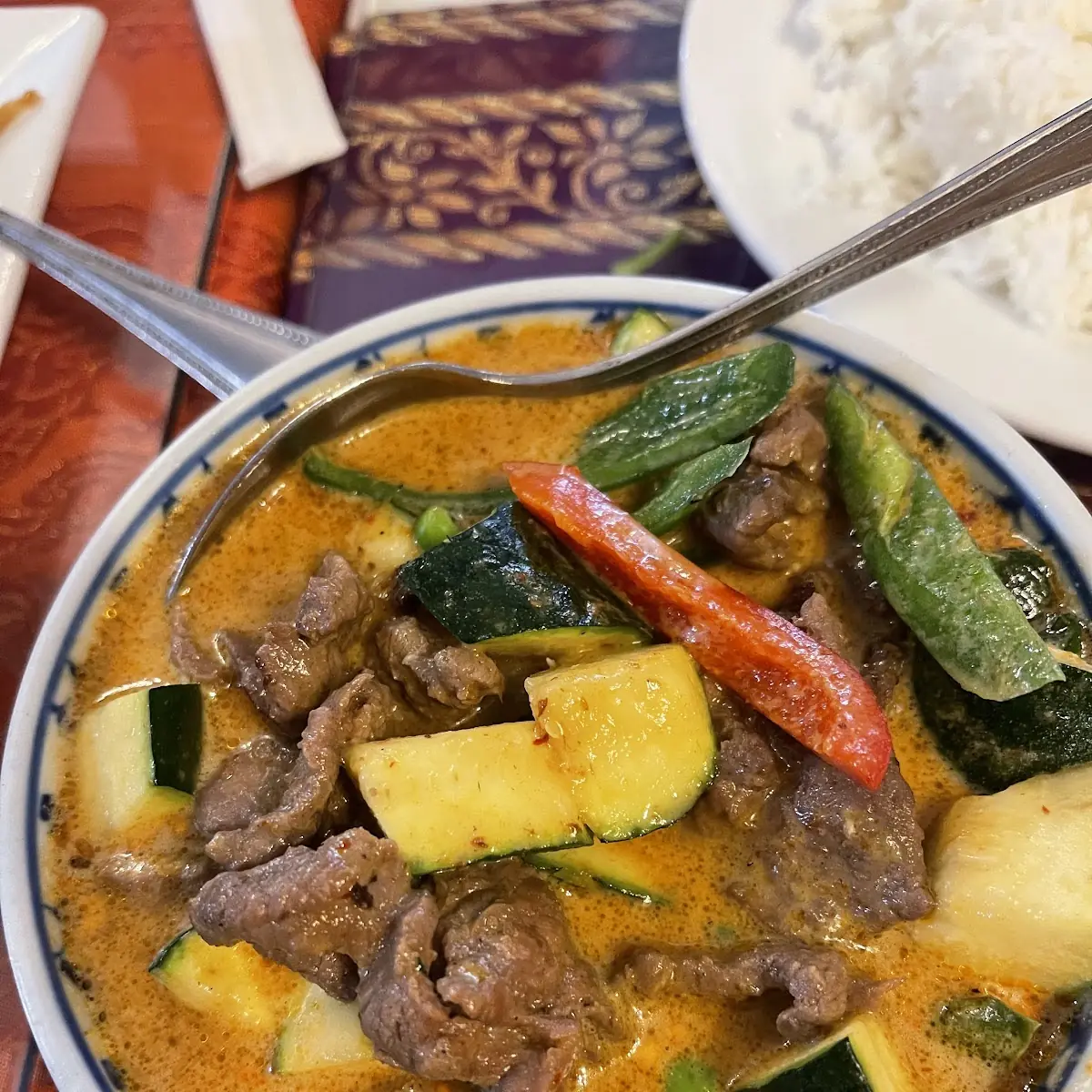 Red Curry Beef with Steamed Rice