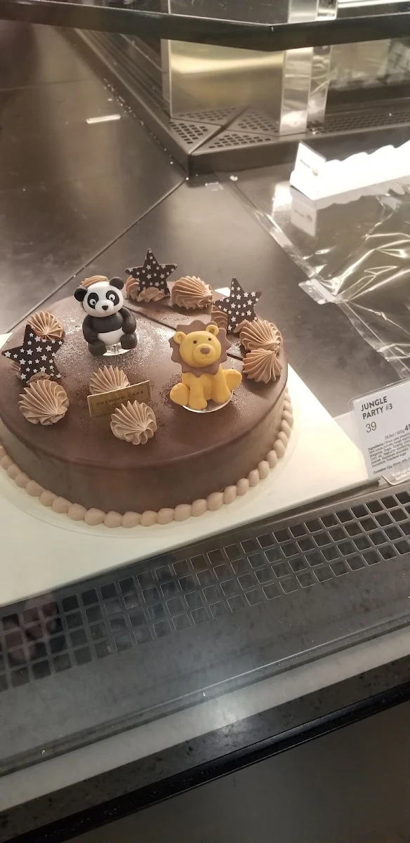 Jungle Party Cake