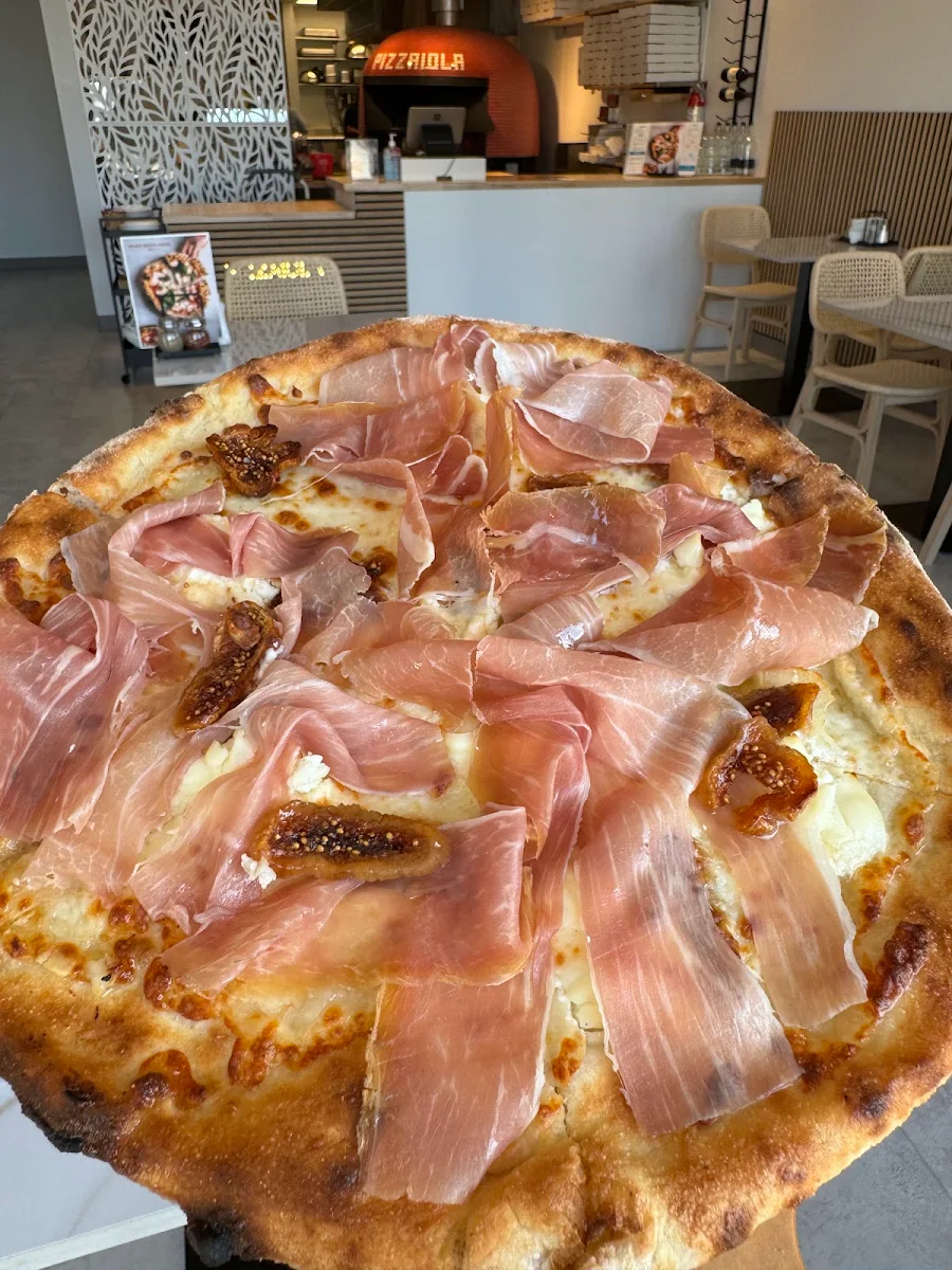 Fig & Prosciutto Pizza