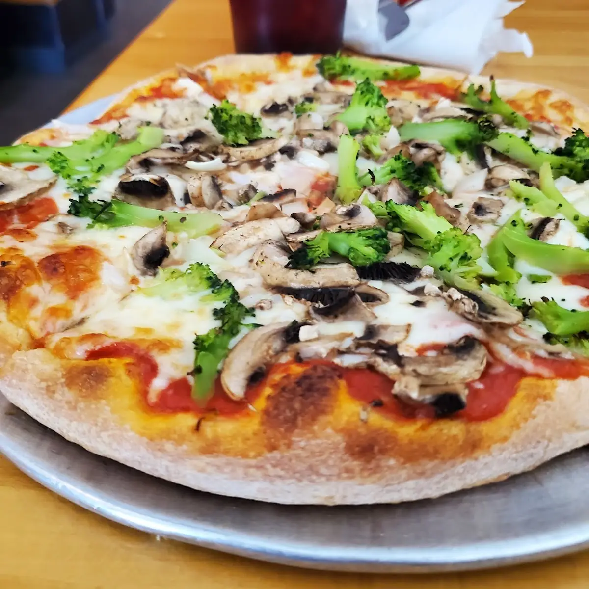 Broccoli Mushroom & Mushroom Pizza