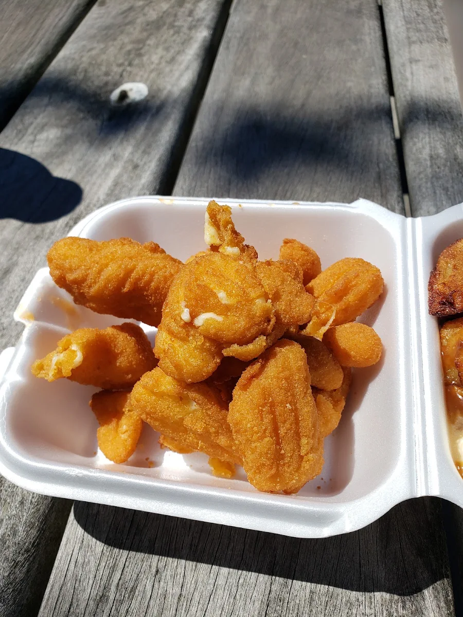 Fried Cheese Curds, Cantine Boivin