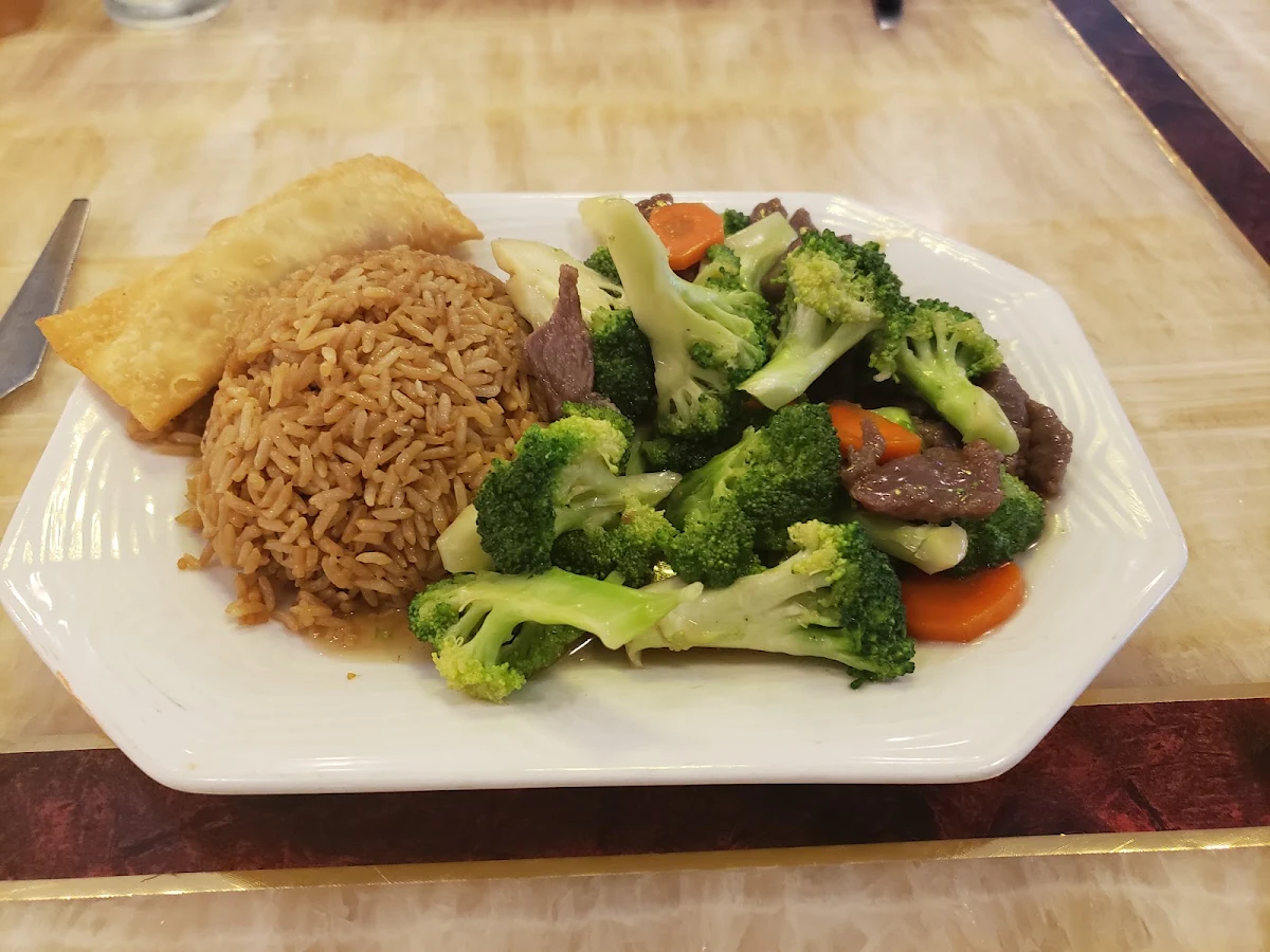 C9 Combo, Double Dragon Restaurant
