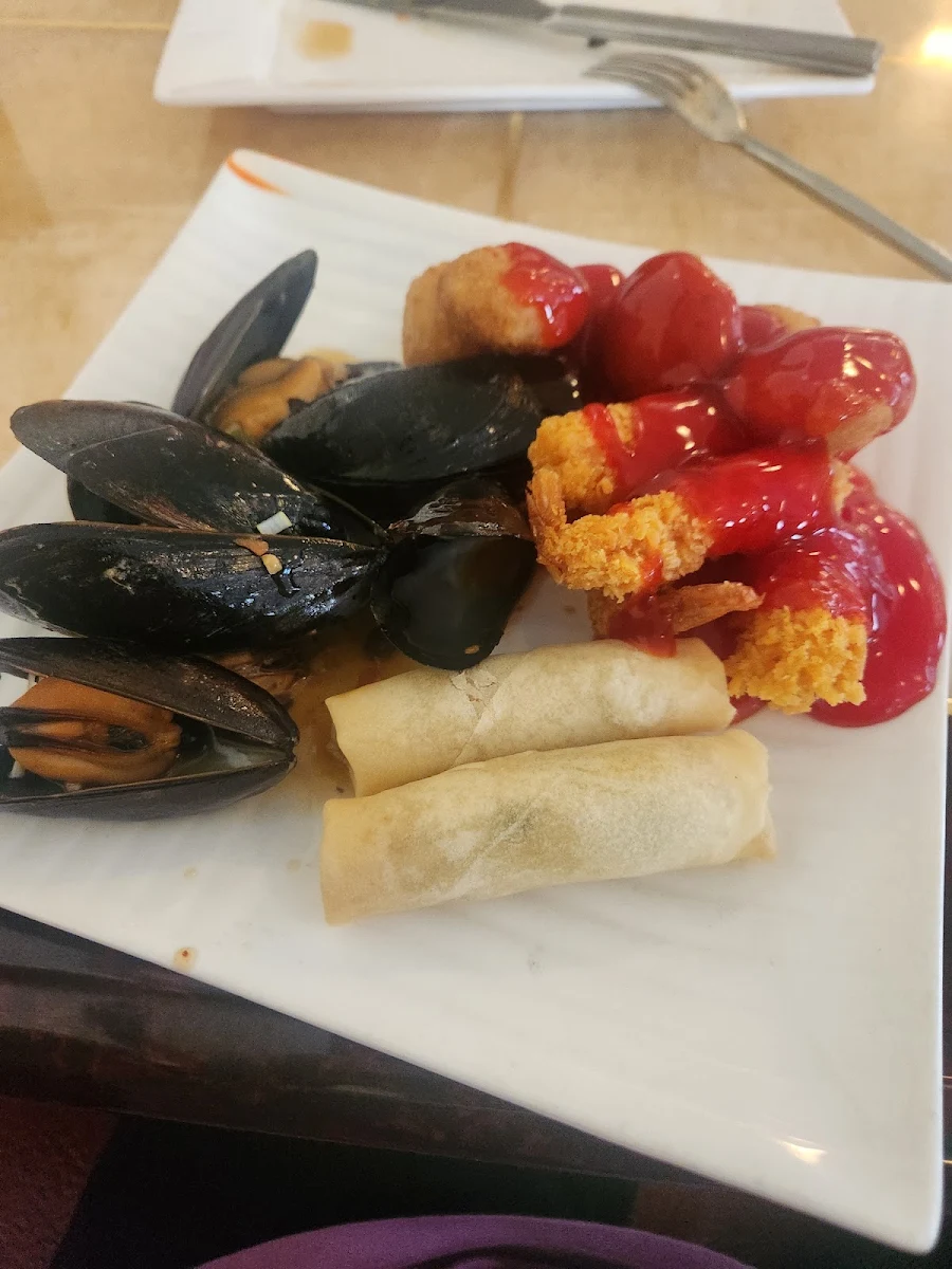Highlights, Double Dragon Restaurant