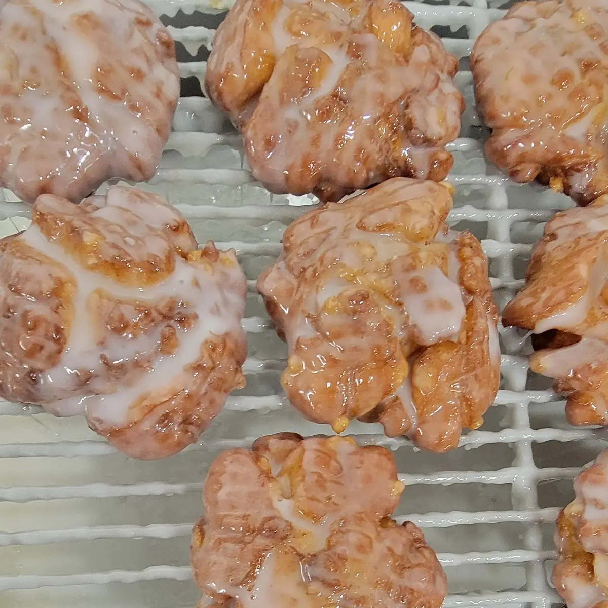 Apple Fritter Wed & Thurs Only