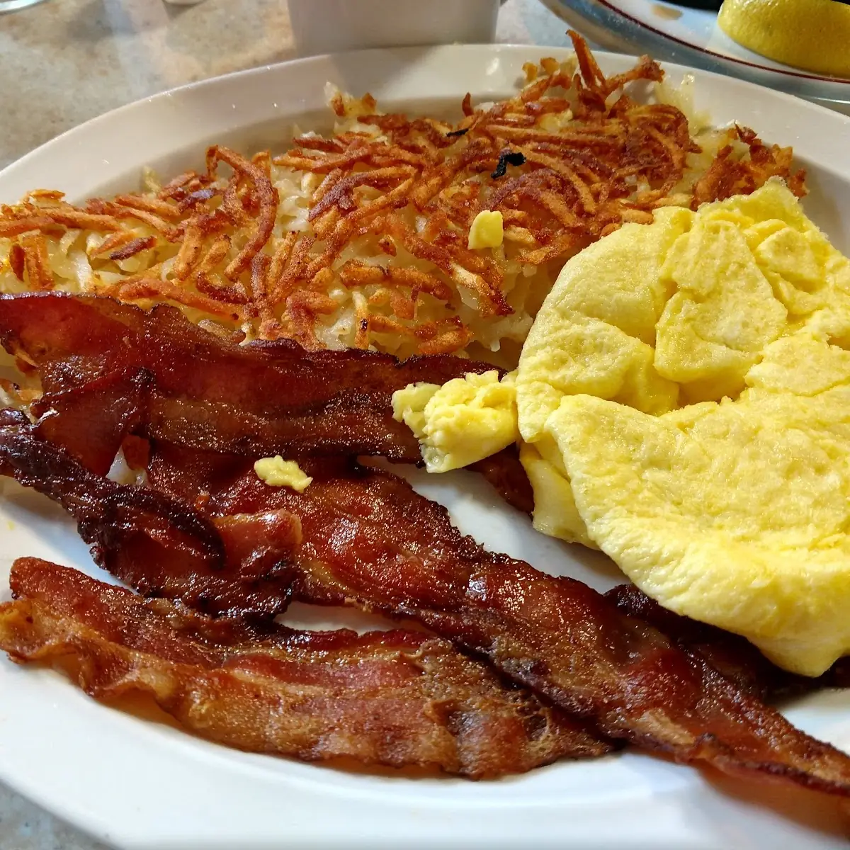 Scrambled Eggs with Bacon and Hash Browns
