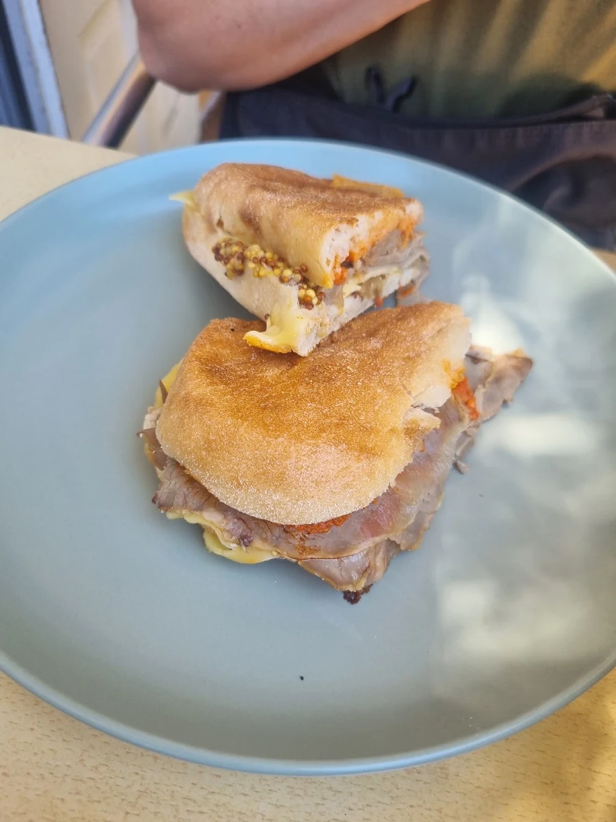 Highlights, Lime Leaf Cafe