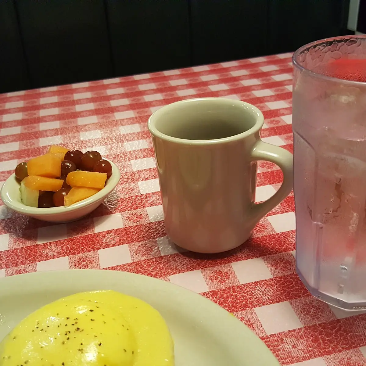 Coffee & Eggs Benedict