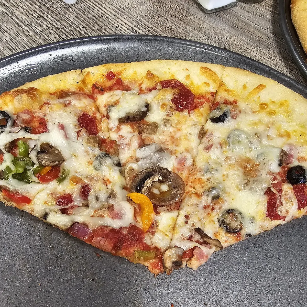 Supreme Pizza