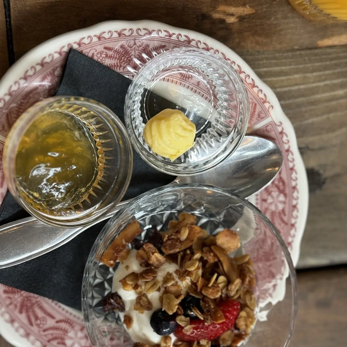 Ellenos Yogurt Parfait