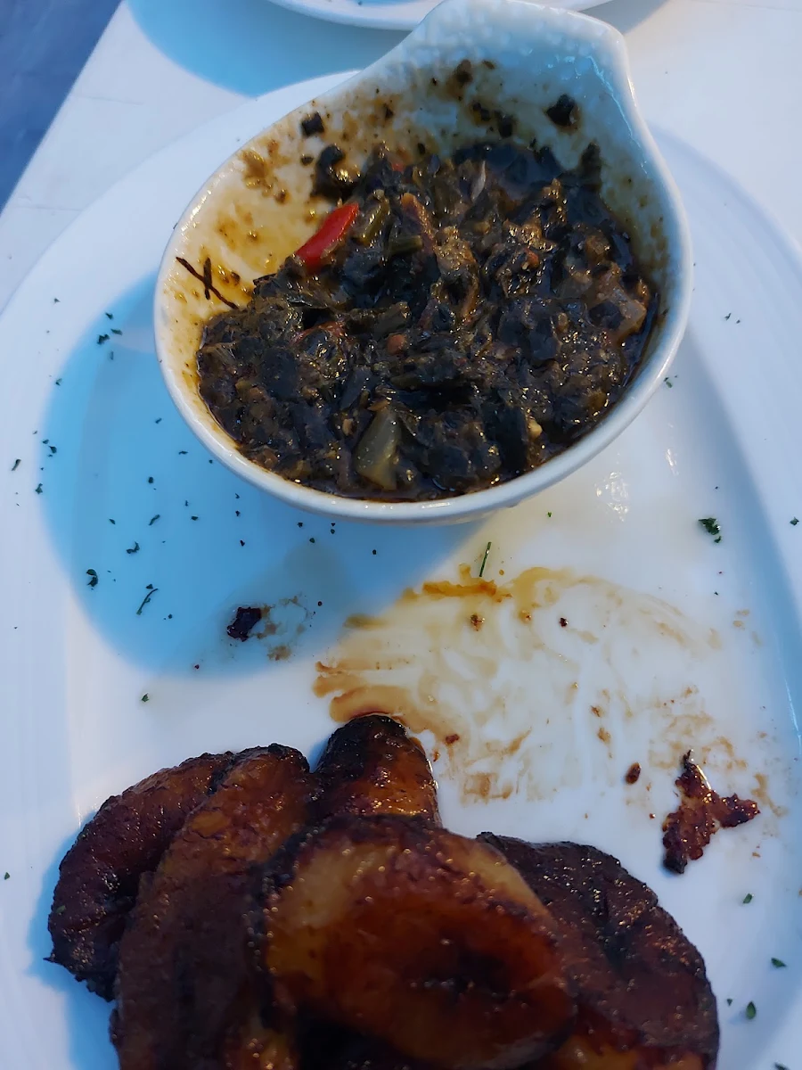 Epinard Avec Poisson Fumé, Restaurant Caramela