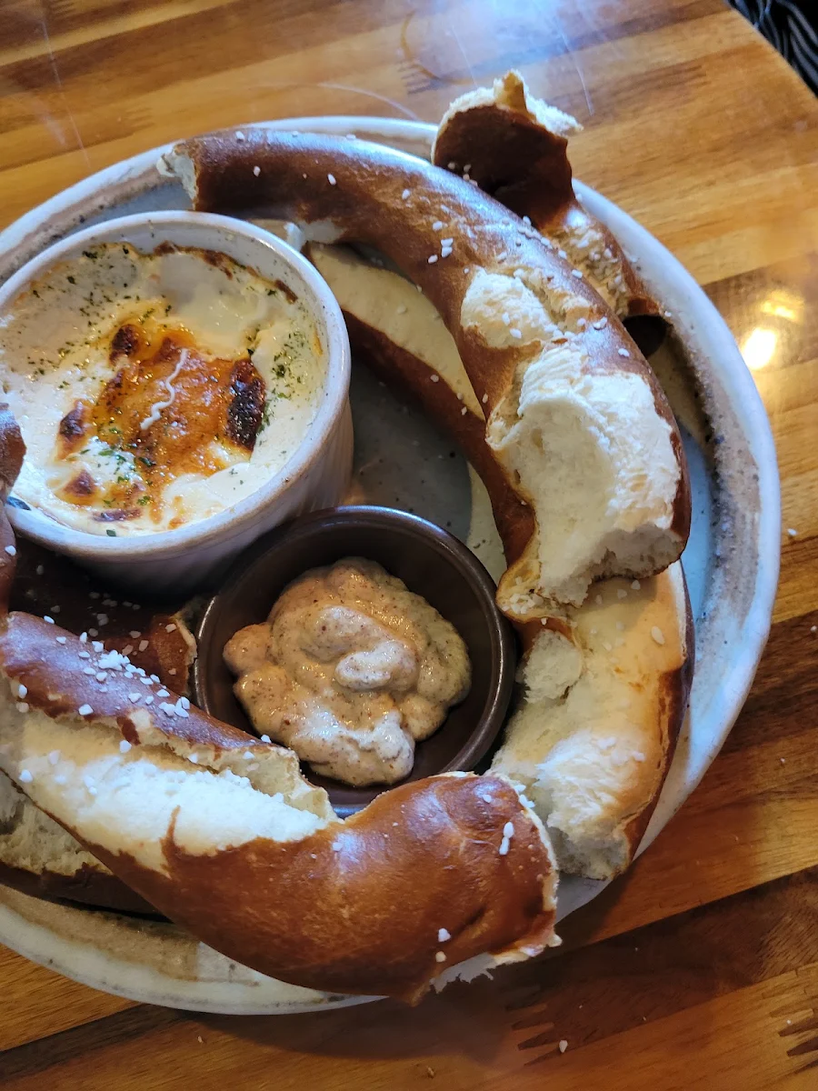 Garlic Beer Cheese