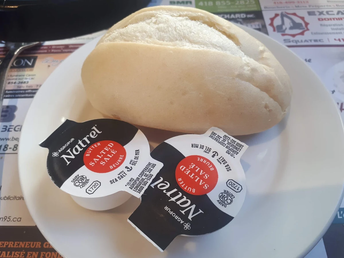 Bread, Restaurant Le Saint-Michel 2022
