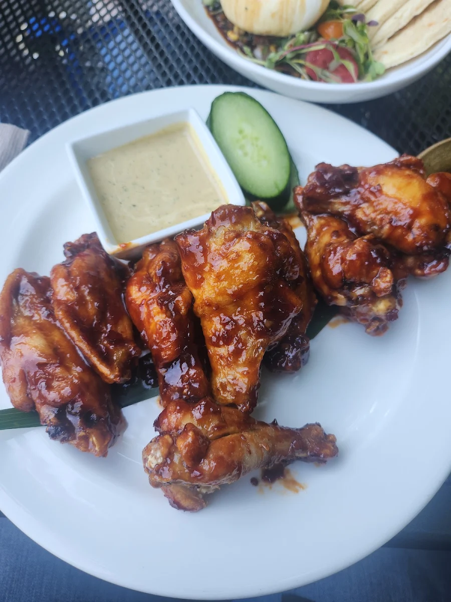 Spicy Whiskey BBQ Chicken Wings
