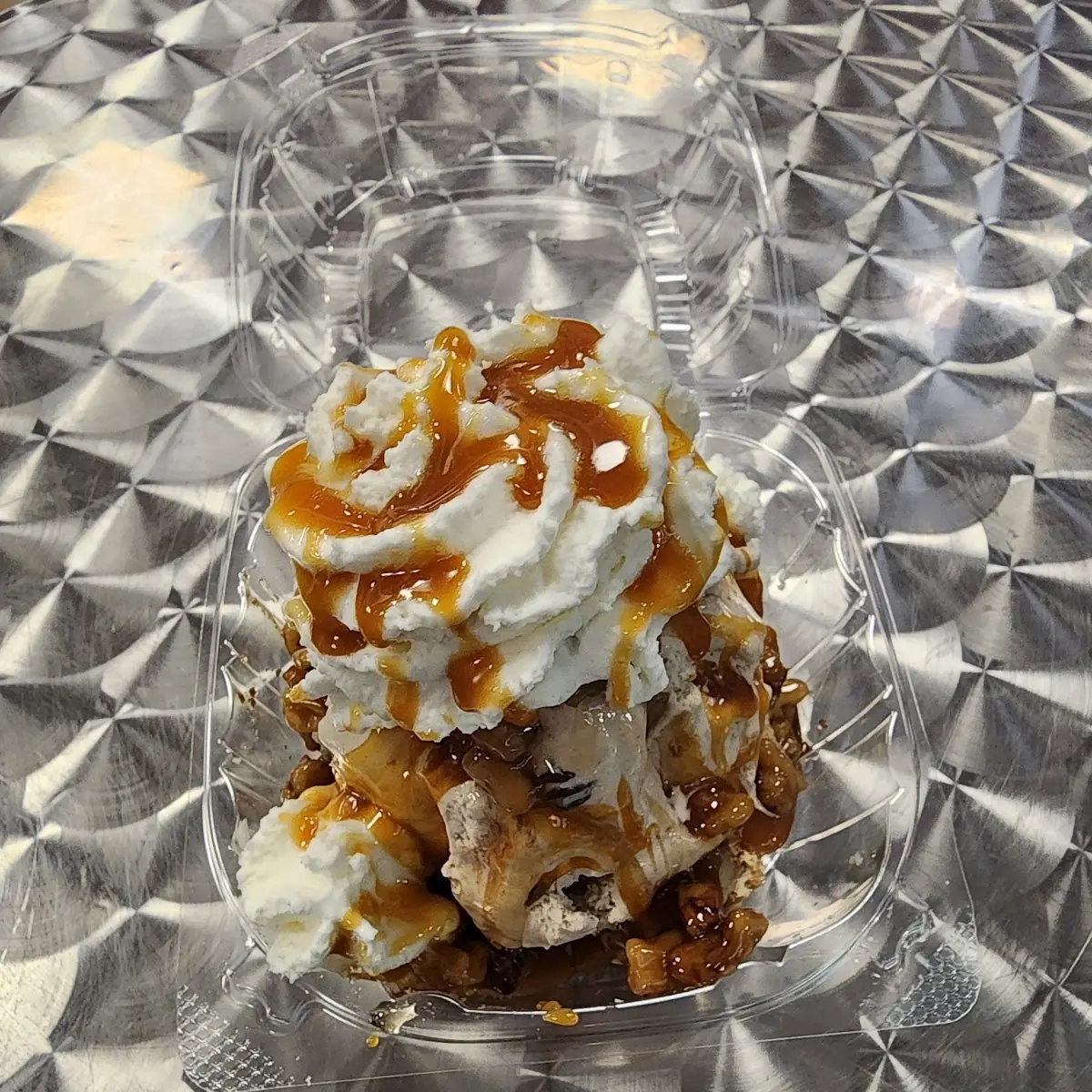 Cinnamon Roll Sundae