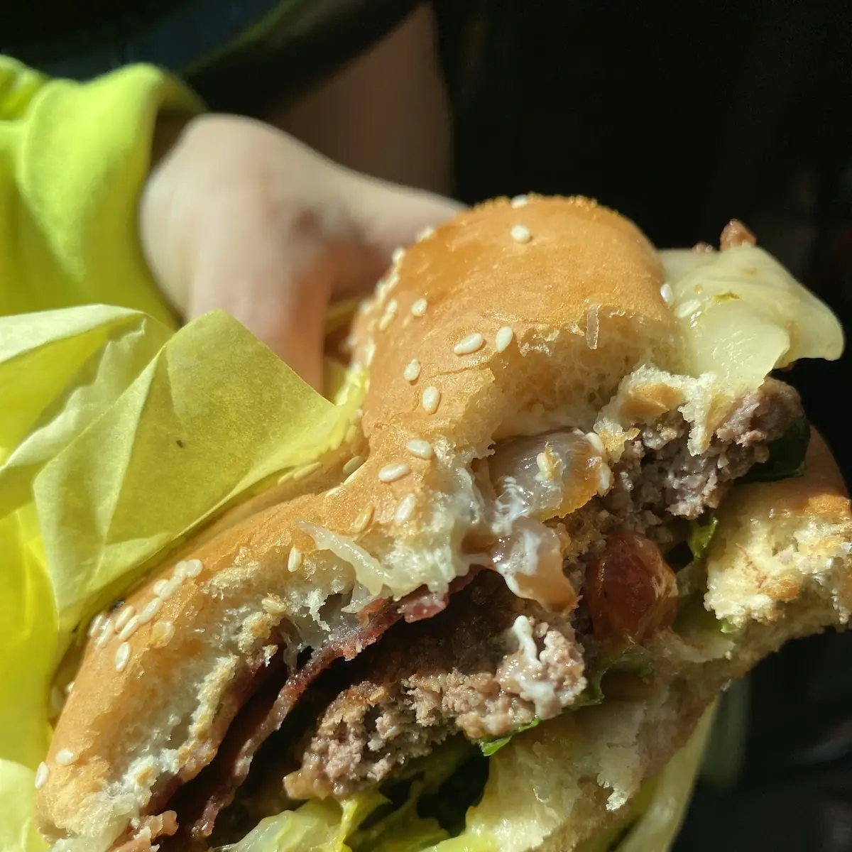1 4lb Beef Bacon Cheeseburger