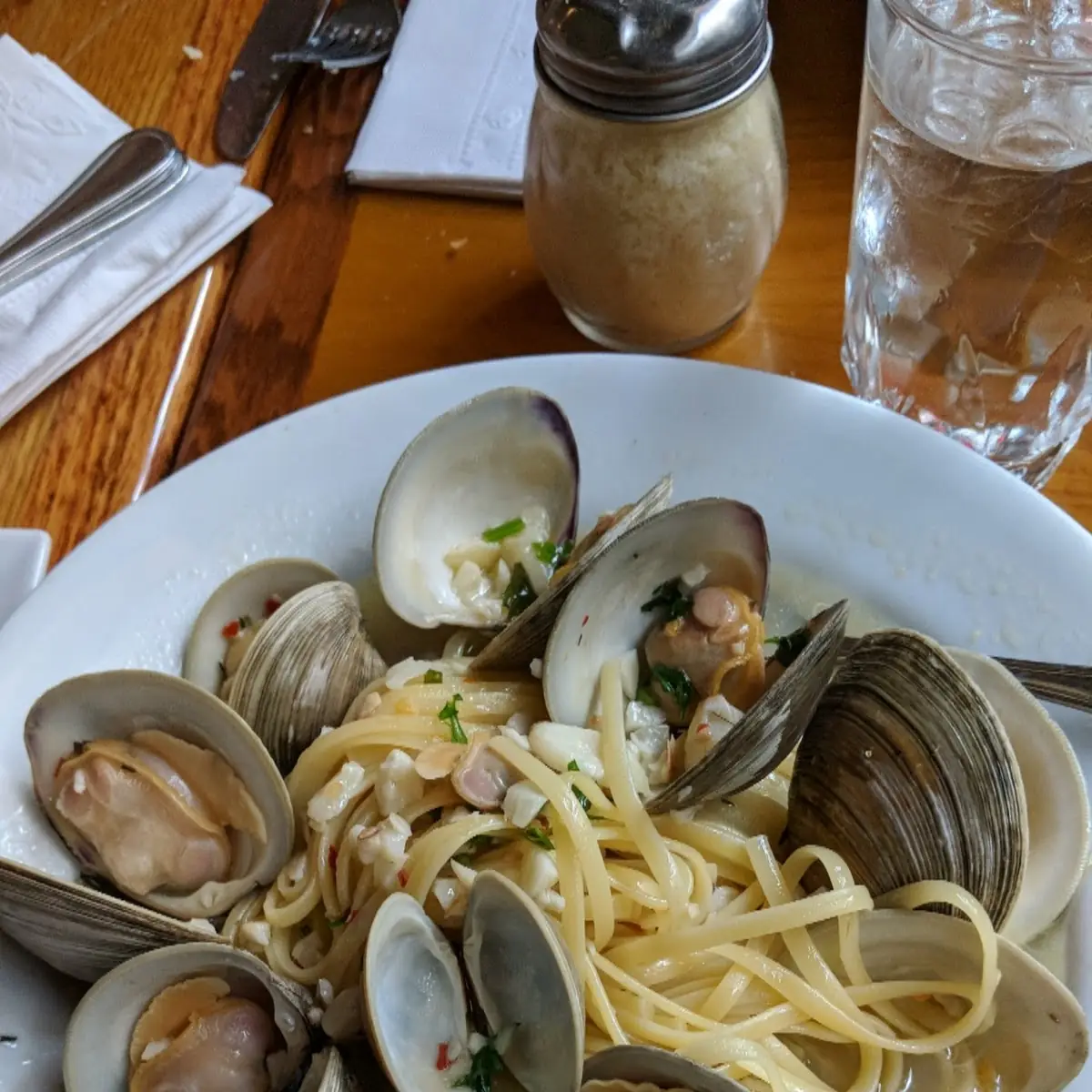 Little Neck Blue Point Clams
