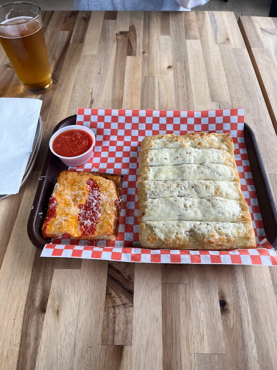 Detroit Red Stripe Personal Whole Pie