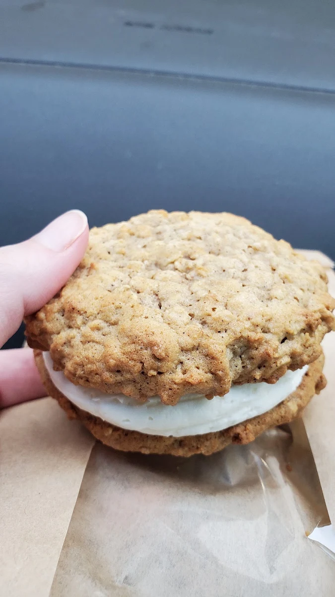 Oatmeal Cream Pie